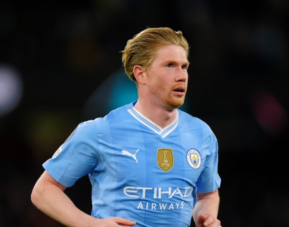 自称海牛翻译的用户：海牛不欠兰克尔-泽工资，还给他预支钱（自称海牛翻译的网友称海牛未拖欠兰克尔-泽薪资，反而预支过费用）