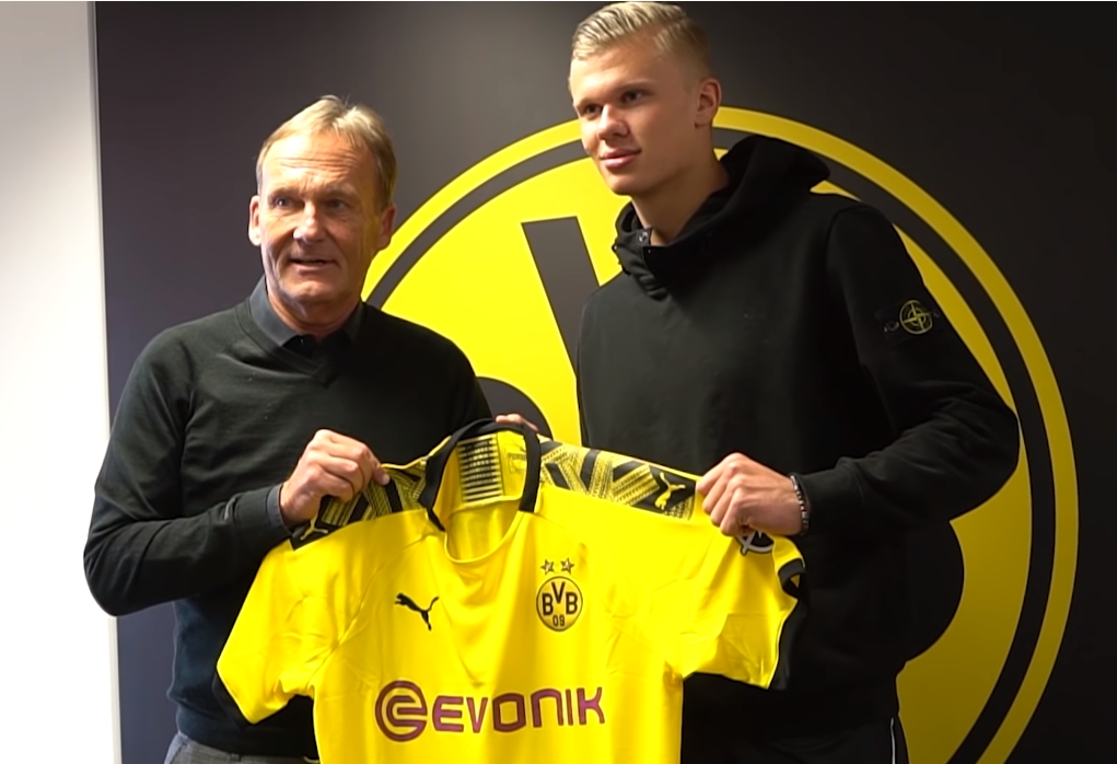 比利时主帅：多库应该努力克制冲动情绪，末轮会战胜对手晋级（比利时主帅：多库需抑制冲动，末轮力克对手晋级）