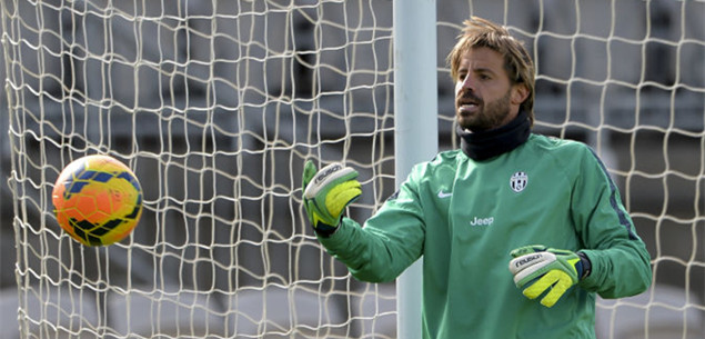 半场战报：梅州0-2英博，杨铭锐破门，毕津浩建功（半场：英博2-0领先梅州，杨铭锐、毕津浩相继破门）