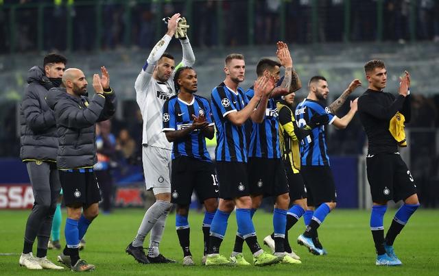 德天空：格纳布里倾向于续约，可能与拜仁签1-2年的降薪合同（德天空：格纳布里拟与拜仁续约，合同期1-2年且降薪）