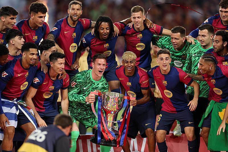 掘金约基奇三双末节爆发（约基奇砍下三双 末节带领掘金爆发）