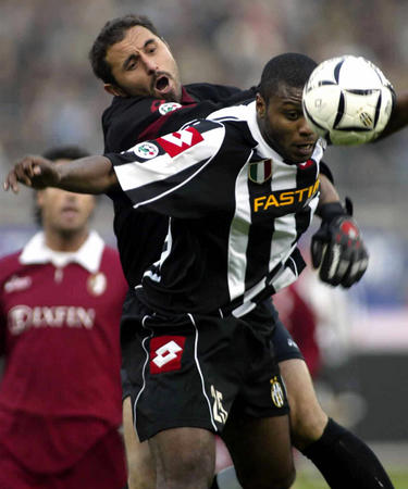 拜仁vs勒沃库森：凯恩替补，雅克松、卡尔、金玟哉首发（拜仁对阵勒沃库森：凯恩列替补，雅克松、卡尔、金玟哉先发）