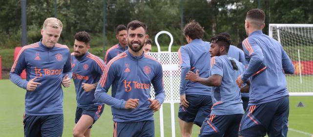 阿隆索：罗德里戈在禁区里倒地，裁判没看回放挺让人惊讶的（阿隆索：罗德里戈禁区倒地，裁判未回看VAR令人意外）