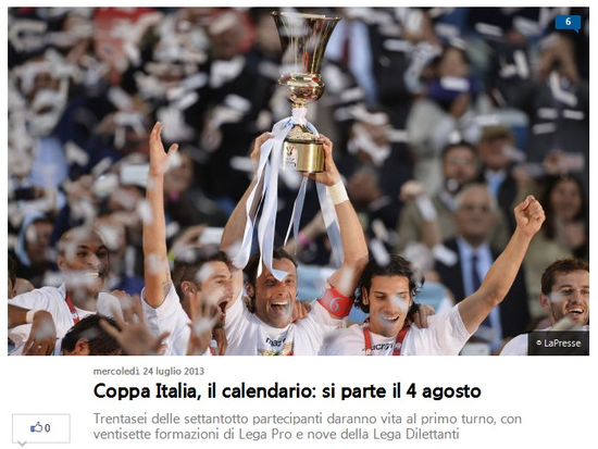 女足英联杯中发生暴力冲突，一名球员抓住对手脖子将其摔倒（女足英联杯爆发冲突：球员抓住对手颈部将其放倒）