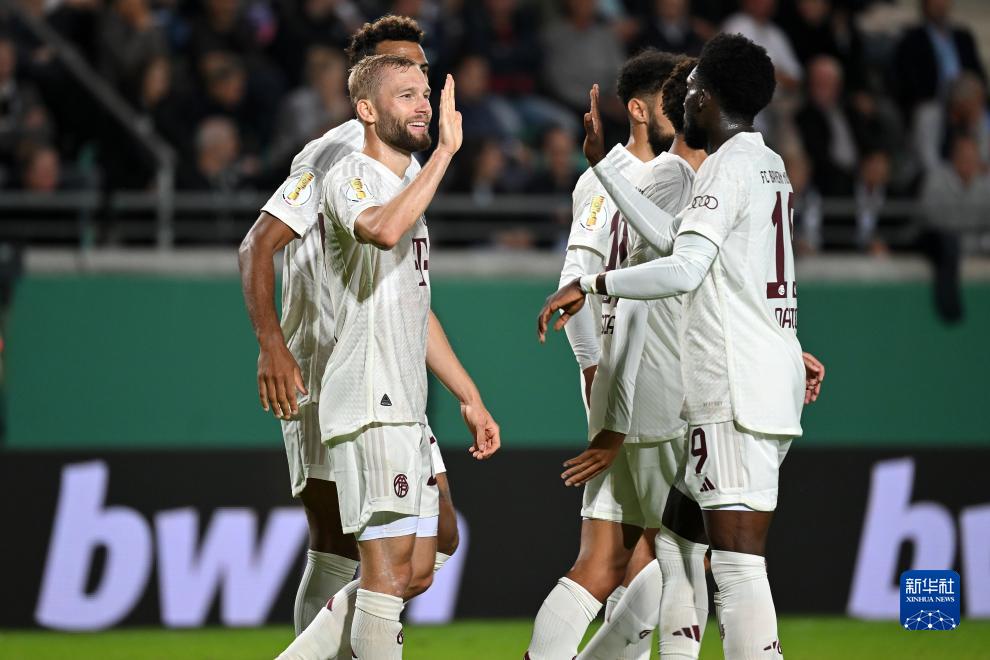 西甲战报：穆里奇双响，博约莫斯绝平，马略卡2-2奥萨苏纳（西甲：穆里奇梅开二度，博约莫斯压哨绝平，马略卡2-2战平奥萨苏纳）