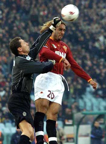 上海女足无缘全运会铜牌，水庆霞：我要负主要责任（上海女足与全运会铜牌擦肩，水庆霞自承主要责任）