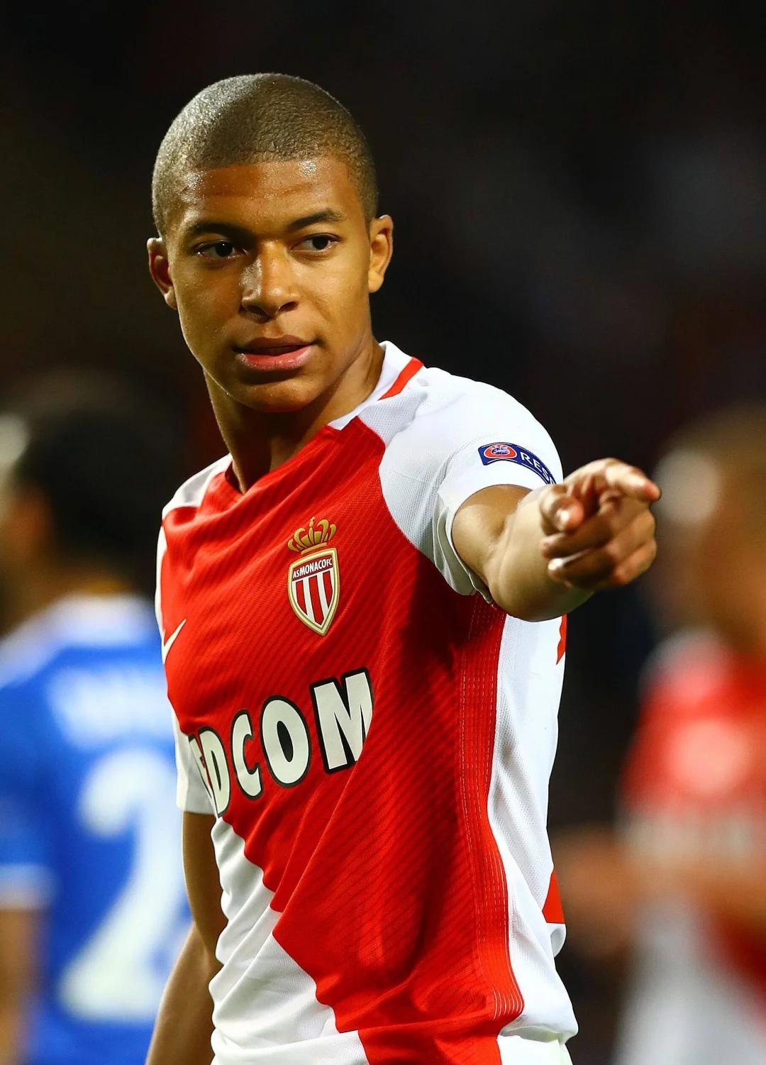 德罗西：挪威等球队的实力已强于意大利，这与20年前截然不同（德罗西：如今挪威等队实力已在意大利之上，与20年前大相径庭）