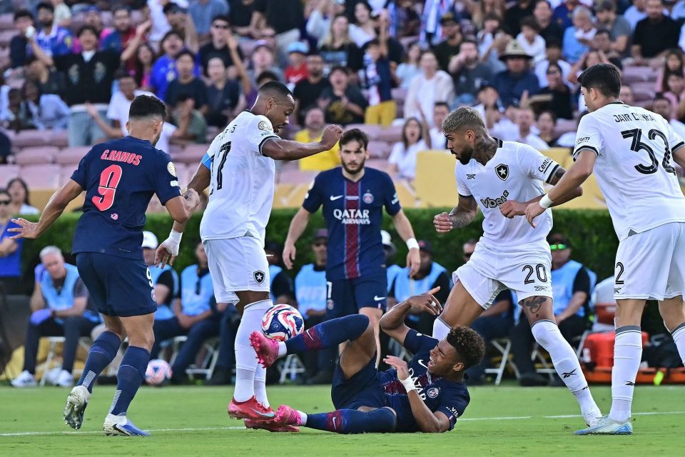 C罗关键进球再次证明自己（C罗以关键进球再度自证）