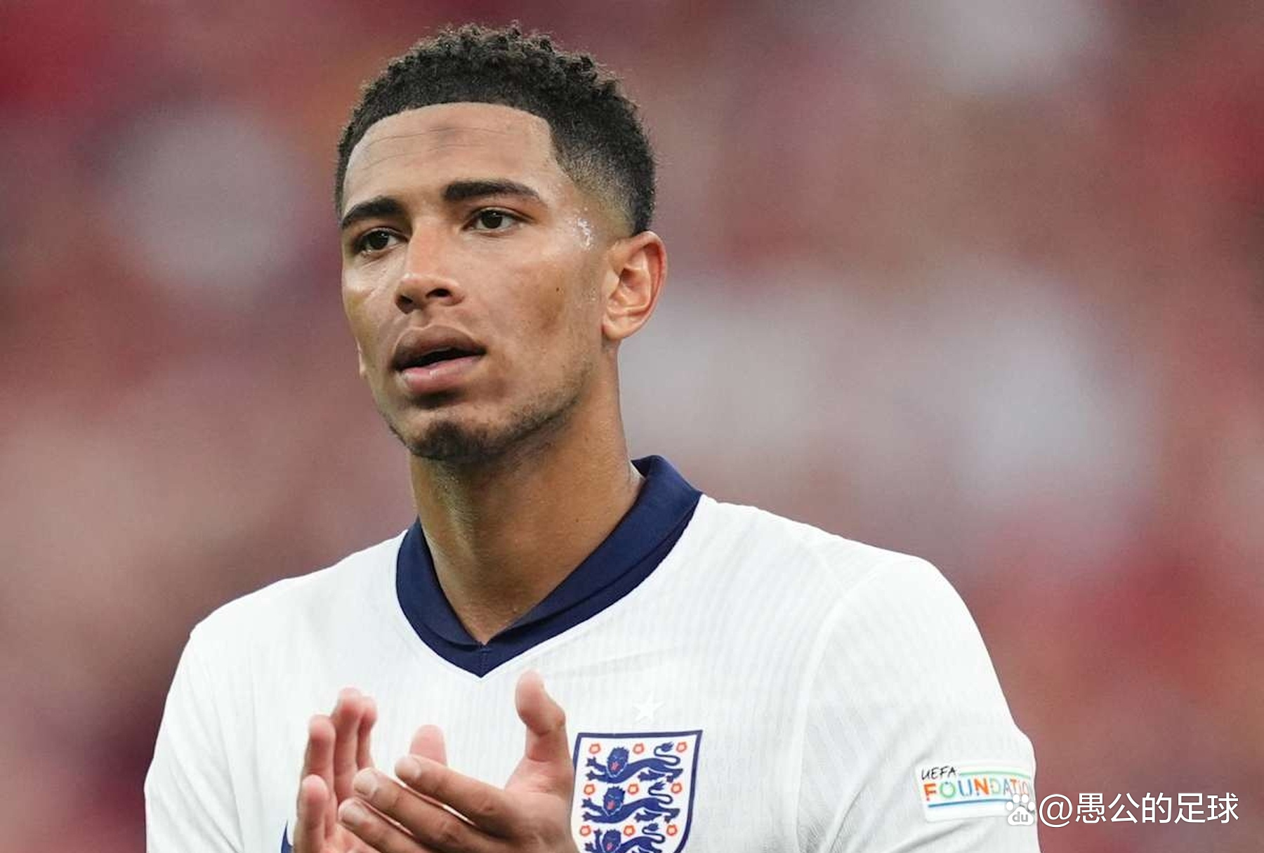 姆巴佩打入个人皇马年度第55球，距离队史C罗纪录仅差4球（姆巴佩本年度为皇马进球达55球，距C罗队史纪录仅差4球）