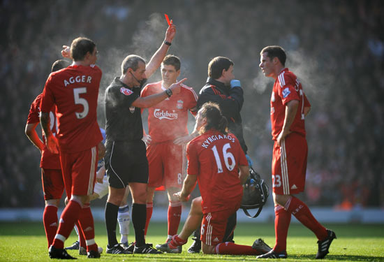 拜仁vs圣保利：凯恩领衔，卡尔、金玟哉、格雷罗首发