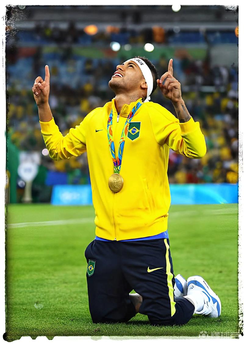 每体盘点巴萨青年队6名潜力右后卫：埃斯帕特最接近一线队（每体梳理巴萨青训6位右后卫新星：埃斯帕特最有望上调一线队）