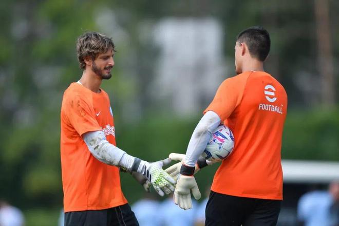 西甲战报：塔雷加乌龙，杜罗绝平，瓦伦西亚1-1平塞维利亚