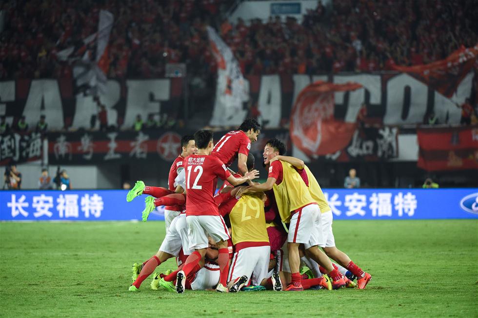 西媒：拉波尔塔将与亚马尔共同出席环足奖颁奖典礼（西媒：拉波尔塔将携亚马尔亮相环足奖颁奖典礼）