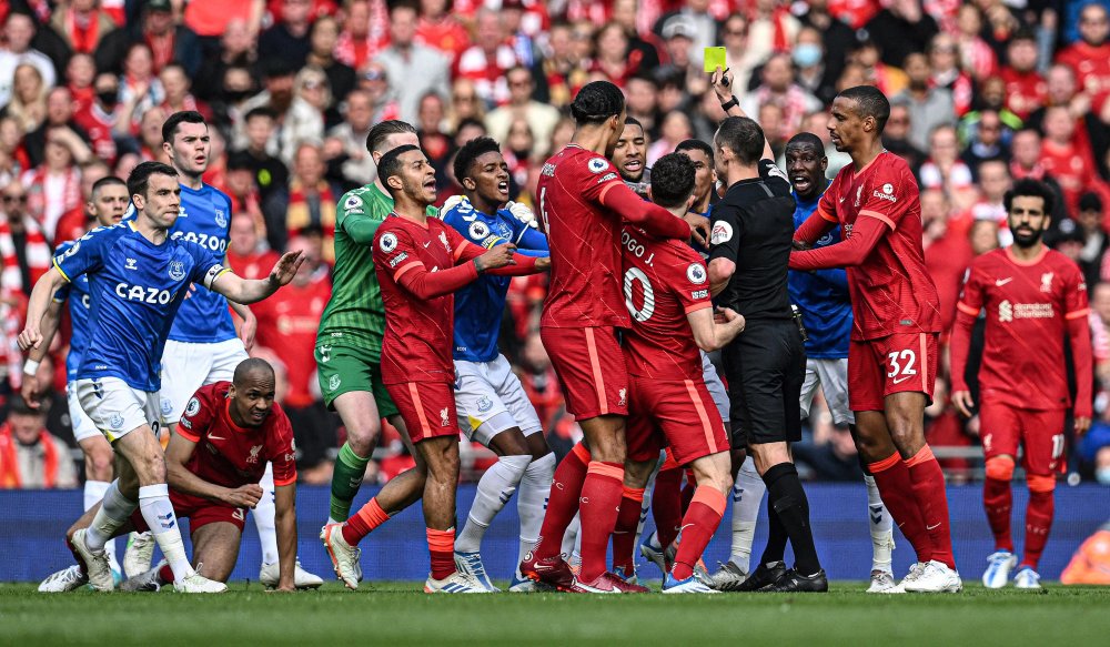 卡尔：我从小到大的偶像是梅西；国际比赛日期间还要参加补考（卡尔：从小偶像就是梅西，国际比赛日仍需去补考）