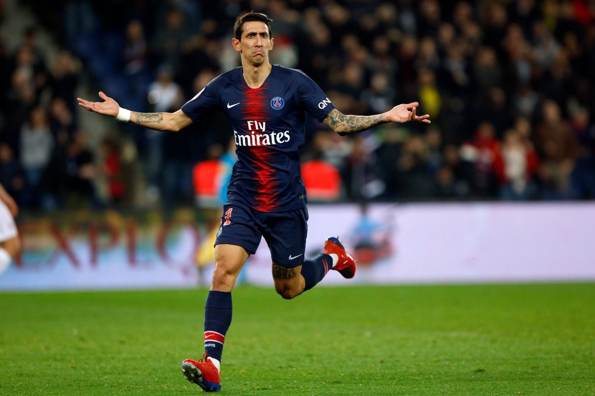 租借之路突遭曼联“拦截”!20岁梅努为世界杯的豪赌，遇上最糟时机（曼联半路截停租借，20岁梅努为世界杯豪赌正逢最坏时机）