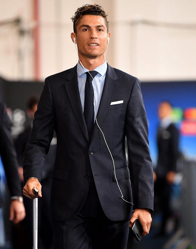 芒特的第一时间处理球是真帅！